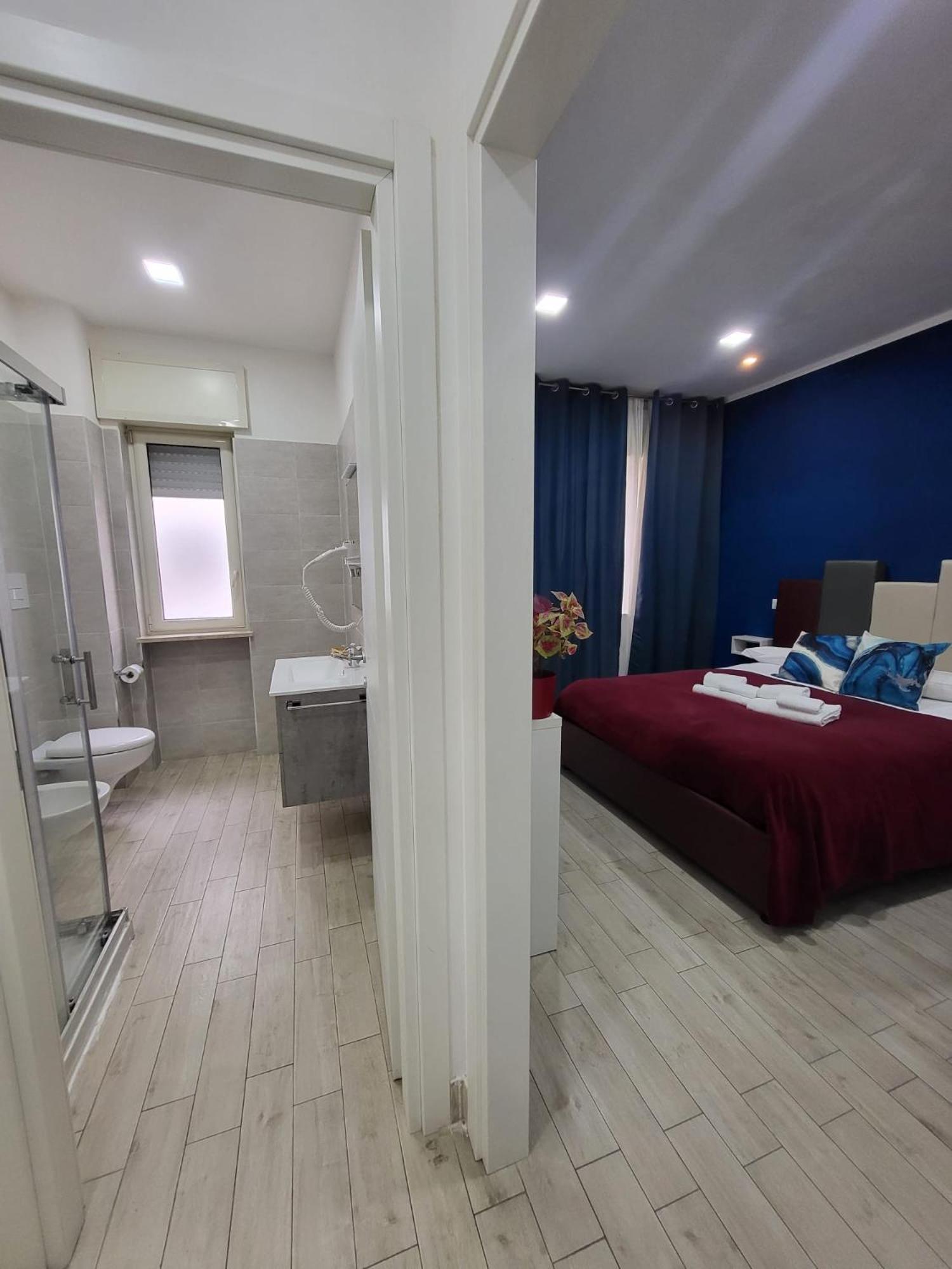 New Era Rooms Naples Luaran gambar